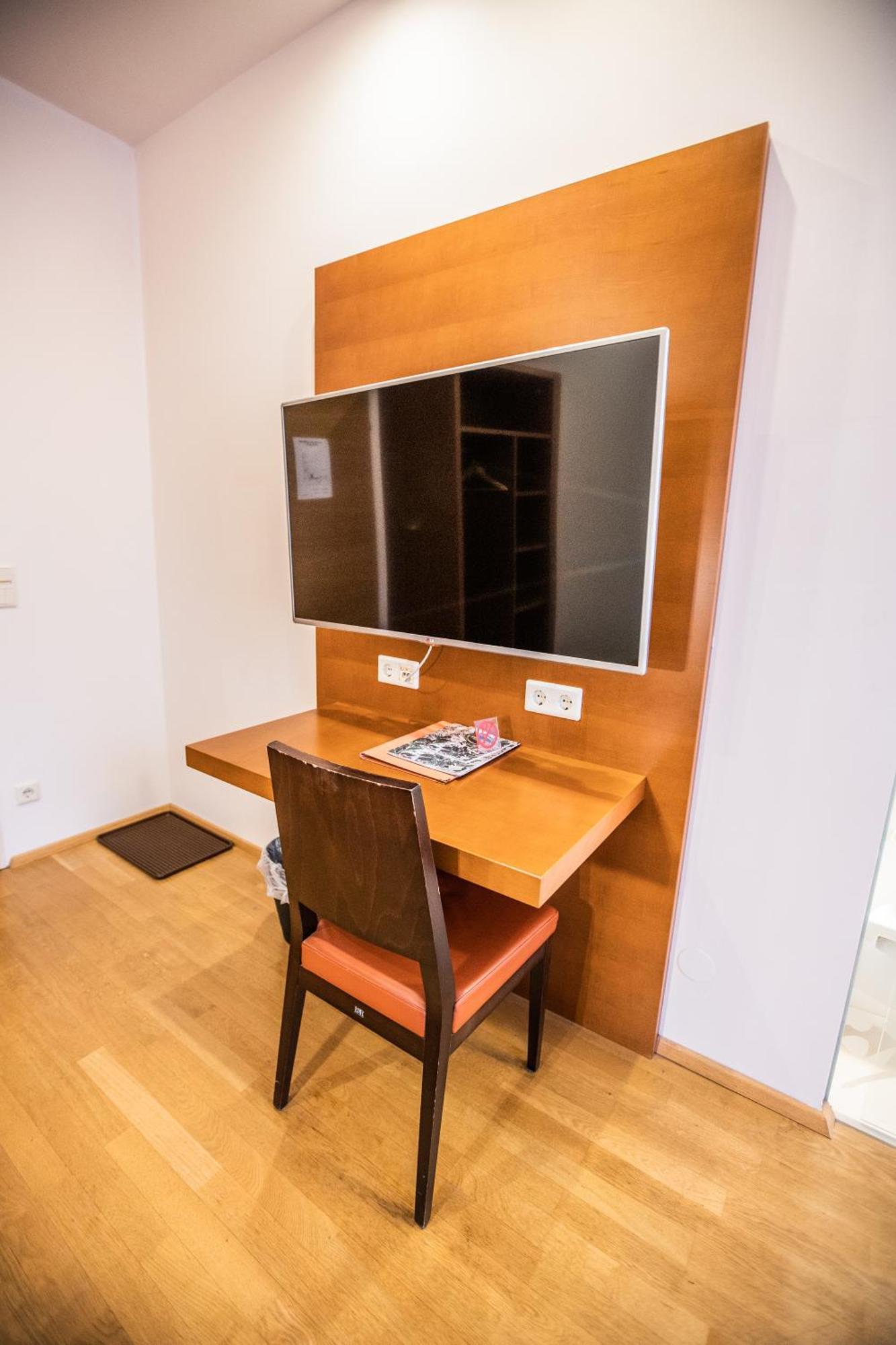 Hotel Stadt Wien Bad Schallerbach Kültér fotó
